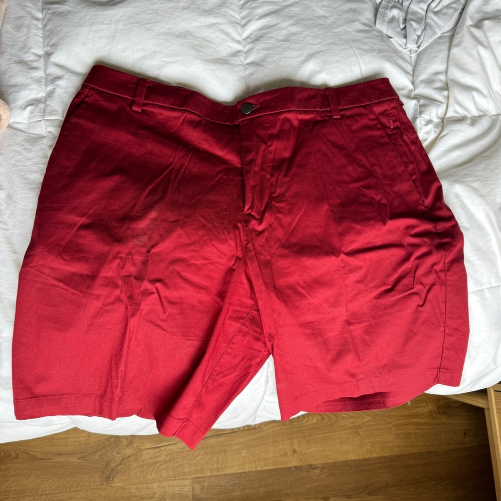 Lululemon commission short 9”